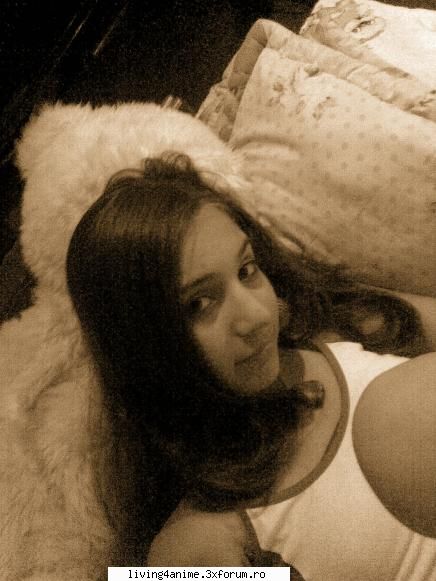 cine suntem? - ce frumoase si dragute sunteti fetelor , bune - ~~About Us~~